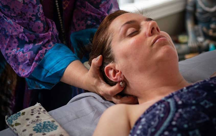 Ayurvedic Head Massage, Head, Neck & Face Massage